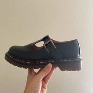 Dr. Martens polley